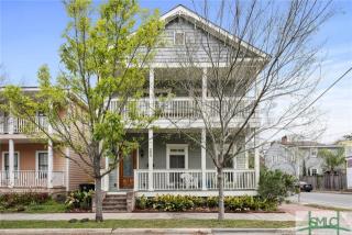 220 33rd St, Savannah, GA 31401-7514
