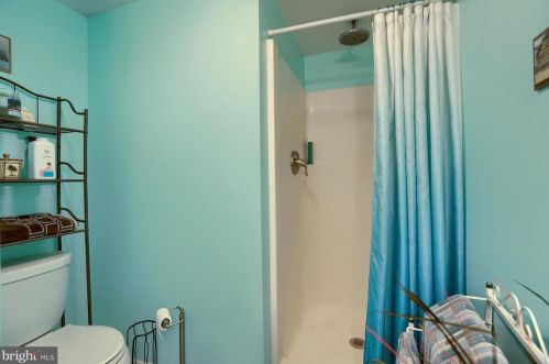 1501 Robert Rd, Lancaster PA  17601-5632 exterior