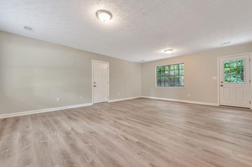 109 Clifford Ct, Stockbridge GA  30281-3007 exterior