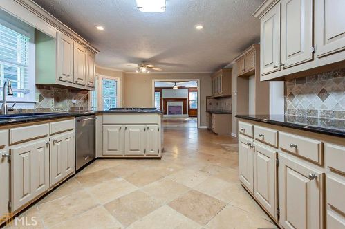 3920 Ashley Trace Ct, Lilburn, GA 30047-3000