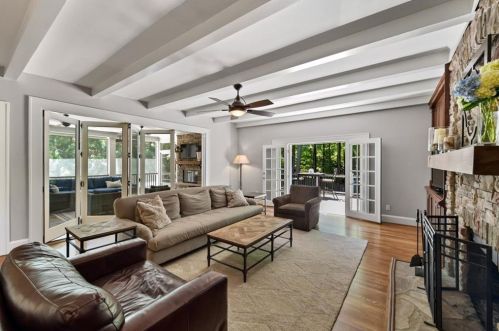 72 Brookhaven Dr, Atlanta GA  30319-3004 exterior
