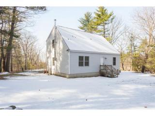 51 Reservation Rd, Deerfield, NH 03037-1502