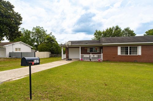 127 Bignon St, Barnwell, SC 29812-3020