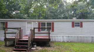 105 Leslie Ln, Brunswick, GA 31523-6401
