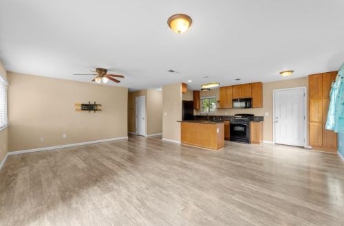 7800 Spring Valley Ave, Citrus Heights, CA 95610-4534