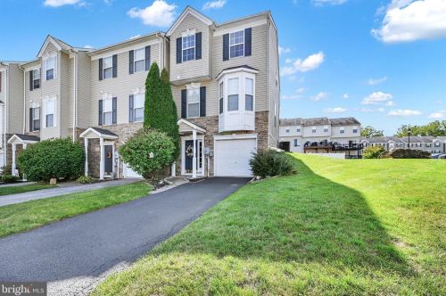 135 Bruaw Dr, York, PA 17406-6502