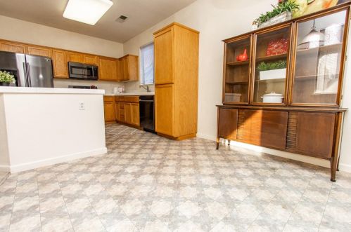 962 Ashford Dr, Turlock CA 95382-0262 exterior