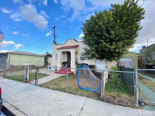 906 Aranbe Ave, Compton, CA 90220-2024