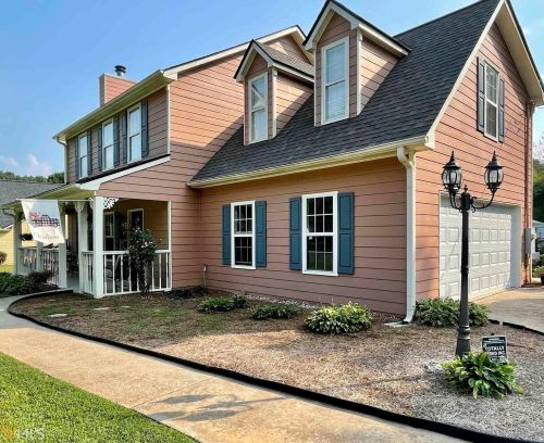 75 Alcovy Crossing Dr, Porterdale, GA 30014-1655