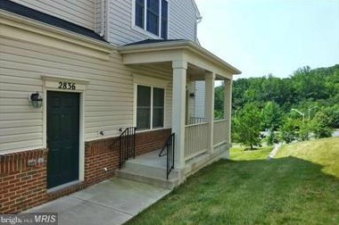 2836 Chinkapin Oak Ln, Woodbridge, VA 22191-7506