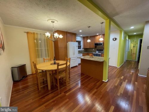 10206 Cape Ann Dr, Columbia MD  21046-1350 exterior