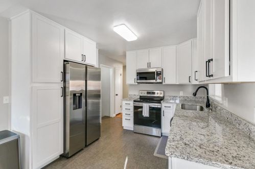 4660 Lipan St, Englewood CO  80110-5510 exterior