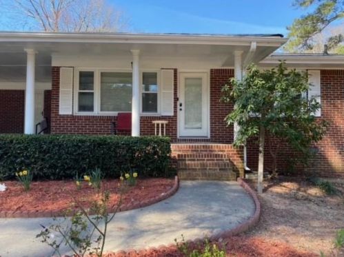 6696 Starling Dr, Mableton, GA 30126-5143