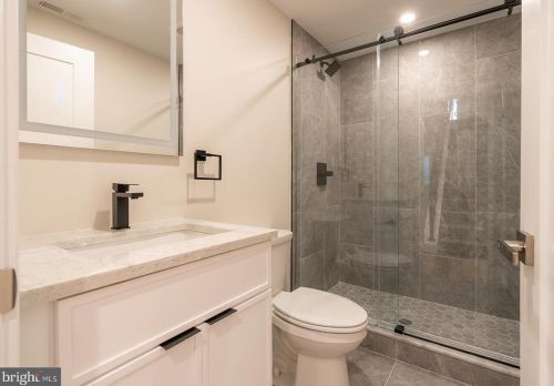 2302 Gordon St, Philadelphia PA 19132-4631 exterior