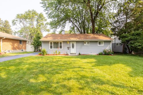 174 Ashland Ave, Des Plaines, IL 60016-6120