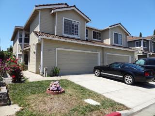 36187 Toulouse St, Newark, CA 94560-1670