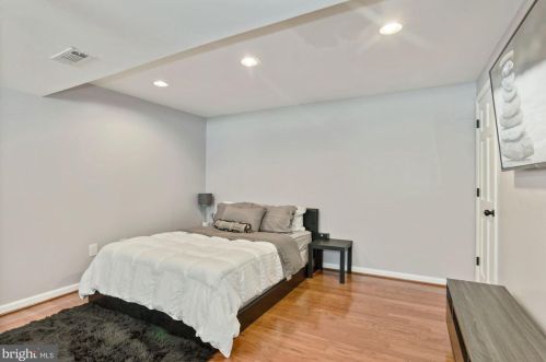 5808 Heming Ave, Springfield VA  22151-2716 exterior