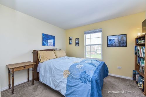 558 Pinebrook Dr, Lemont IL  60490-3121 exterior