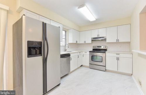 10350 Castlehedge Ter, Silver Spring MD 20902-5808 exterior