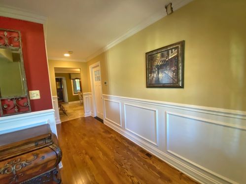 403 Waterford Dr, Willowbrook IL  60527-5454 exterior