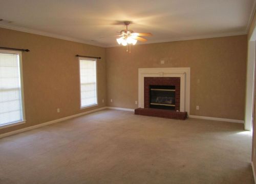 1259 Saxony Dr, Conyers GA  30013-6611 exterior