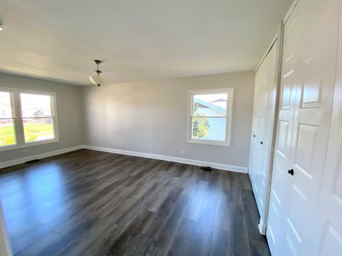 217 Lafayette Dr, Lemont IL  60440-2342 exterior