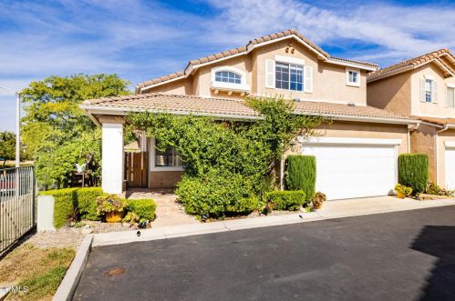 273 Twilight Glen Ln, Simi Valley, CA 93065-3085