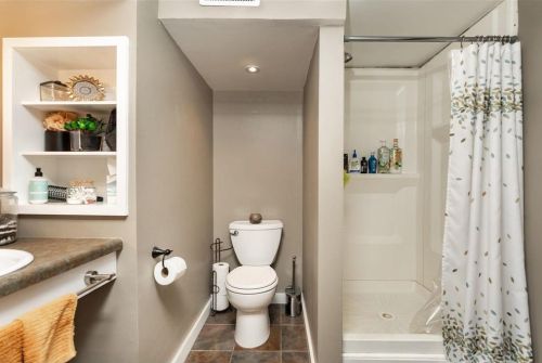 1616 Demont Ave, Saint Paul MN  55109-2112 exterior