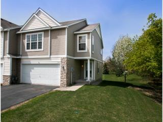 2160 Woodcrest Dr, Saint Paul, MN 55129-8857