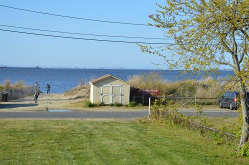 234 Beach Ave, Leonardo, NJ 07737-1431