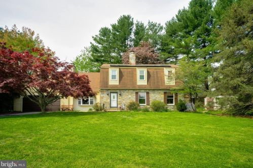 2502 Burgundy Dr, Fallston MD  21047-2112 exterior