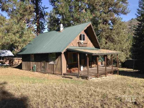 6 Pine Dr, Lowman, ID 83637-7048