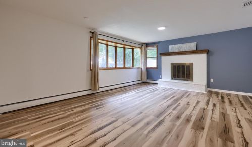 3450 Fishing Creek Valley Rd, Harrisburg, PA 17112-9271