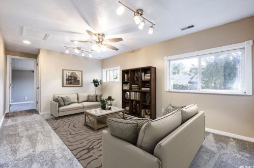 315 Center St, Highland, UT 84003-1631
