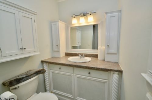 7 Sunnyhill Rd, Dover NJ  07801-3715 exterior