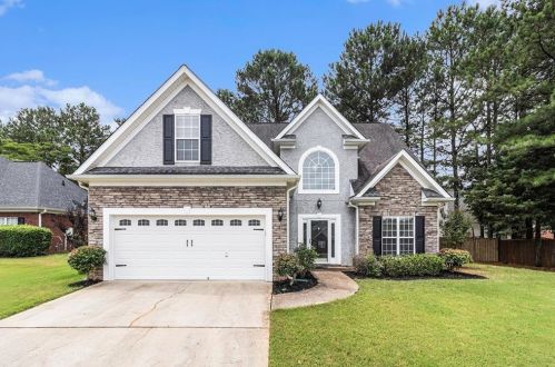 130 Laurel Springs Dr, Mcdonough GA  30253-6058 exterior