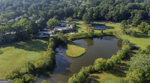 83 Montre Sq, Atlanta GA  30327-4046 exterior