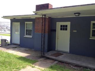 3737 Washington St, Charleston WV  25387-1120 exterior