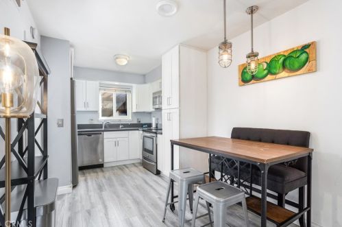 19913 Keswick Ln, Huntington Beach CA  92646-4250 exterior