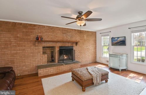 1800 Cullen Dr, Silver Spring MD 20905-4428 exterior