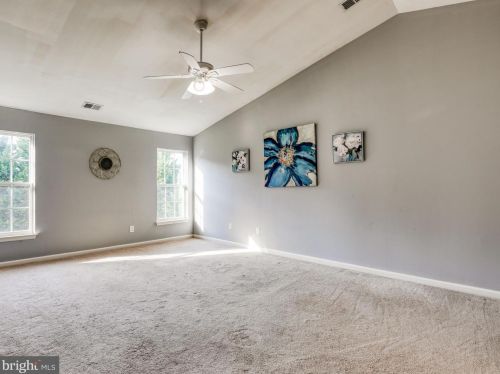 49 Pebble Beach Cir, Charles Town WV  25414-4061 exterior