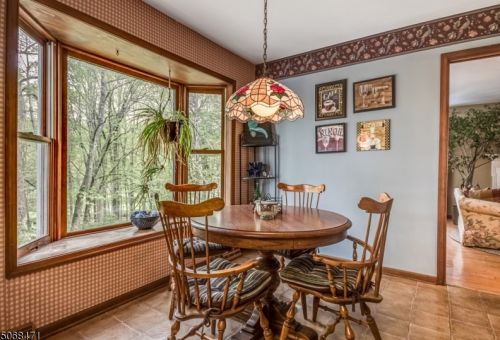 15 Cardinal Dr, Hackettstown NJ  07840-3005 exterior