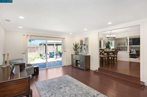 1025 Stimel Dr, Concord CA  94518-3948 exterior
