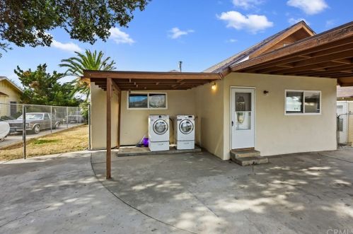 416 Prospect Ave, Riverside CA  92507-1419 exterior