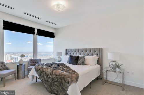 50 16th St, Philadelphia PA  19102-2516 exterior