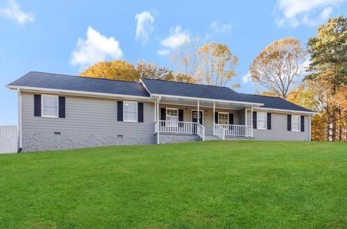 224 Farmbrook Pkwy, Stockbridge GA  30281-1188 exterior