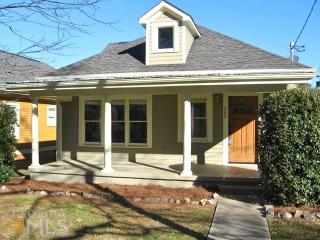 260 New St, Athens, GA 30601-1853