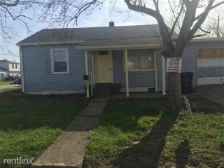 501 6th Ave, Beech Grove IN  46107-2017 exterior