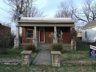 729 Chicago St, Springfield MO  65803-1247 exterior
