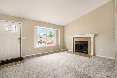 8465 Curlycup Pl, Parker CO  80134-8986 exterior